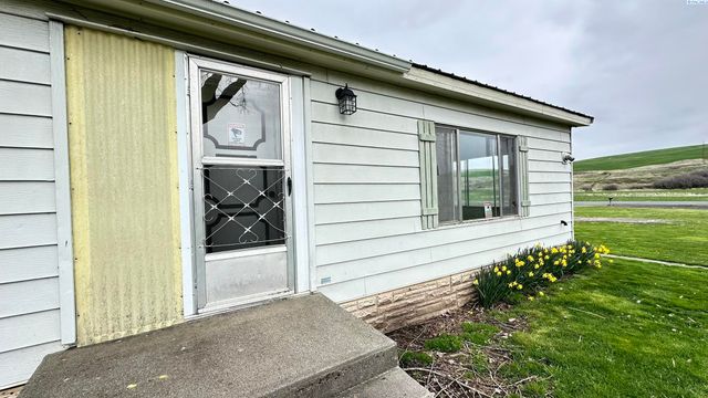 301 Klemgard Rd, Pullman, WA 99163