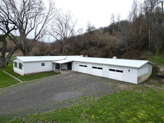 301 Klemgard Rd, Pullman, WA 99163