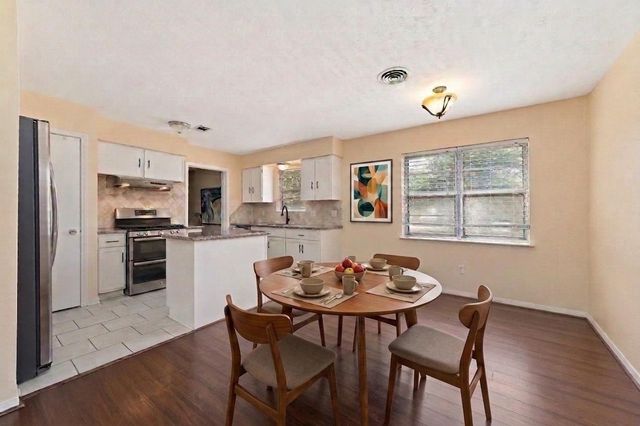 7434 Carew Street, Houston, TX 77074