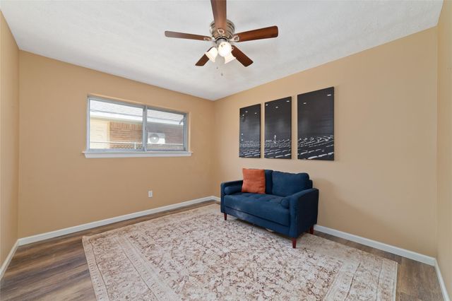 7434 Carew Street, Houston, TX 77074