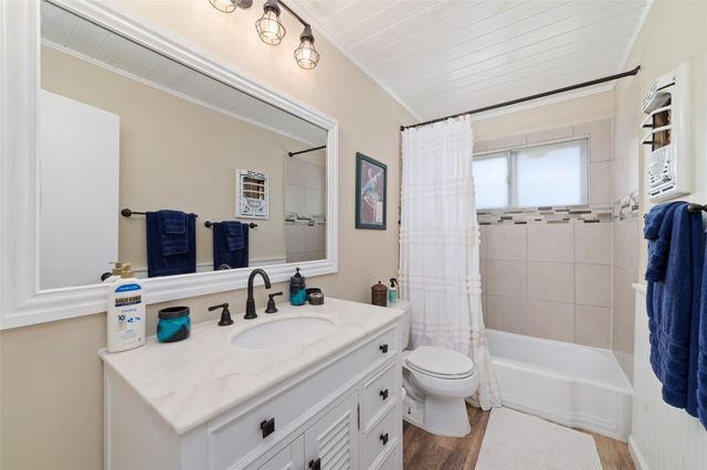 7434 Carew Street, Houston, TX 77074
