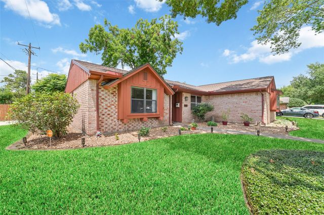 7434 Carew Street, Houston, TX 77074