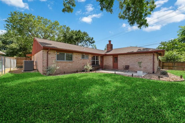 7434 Carew Street, Houston, TX 77074