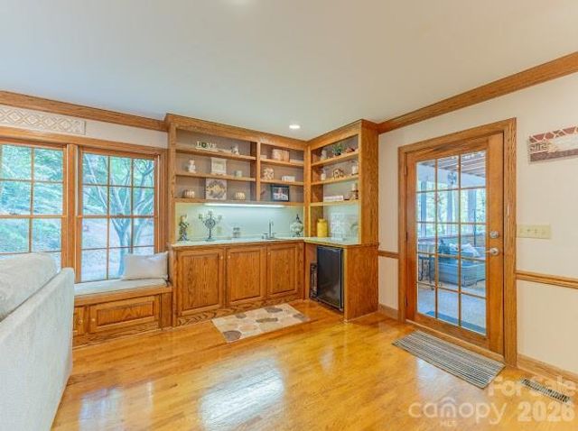 819 Chesterfield Circle SW, Lenoir, NC 28645