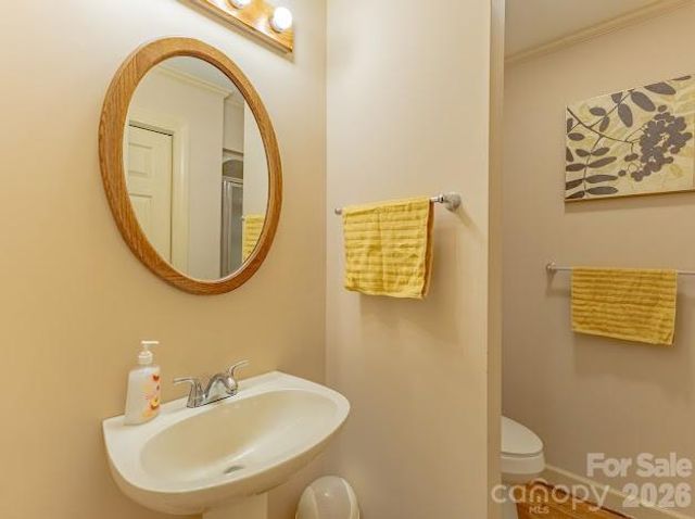 819 Chesterfield Circle SW, Lenoir, NC 28645