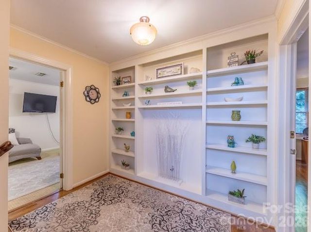 819 Chesterfield Circle SW, Lenoir, NC 28645