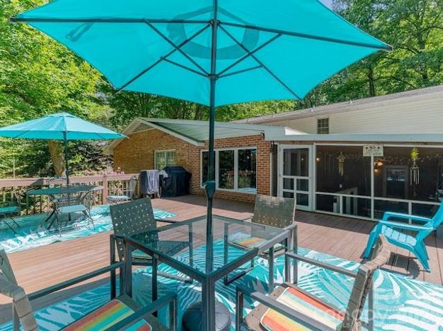 819 Chesterfield Circle SW, Lenoir, NC 28645