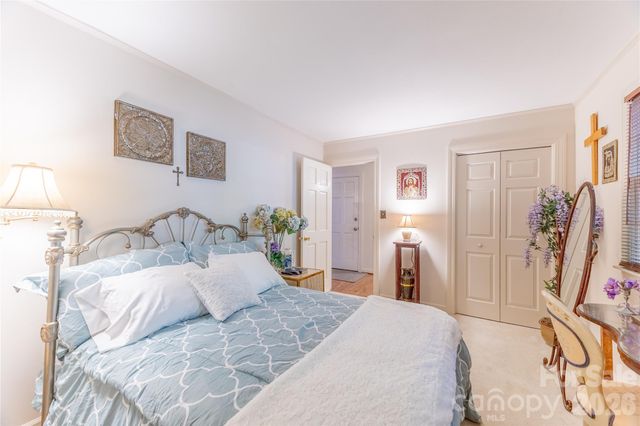 819 Chesterfield Circle SW, Lenoir, NC 28645