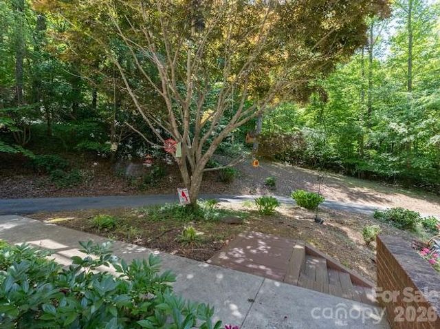 819 Chesterfield Circle SW, Lenoir, NC 28645