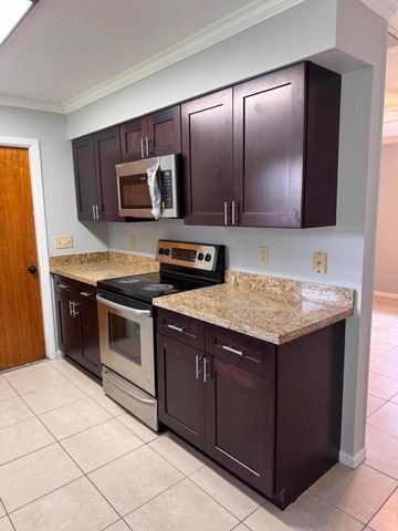 7408 Donlon Road, Fort Pierce, FL 34951