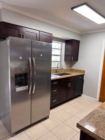 7408 Donlon Road, Fort Pierce, FL 34951