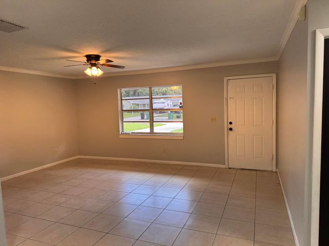 7408 Donlon Road, Fort Pierce, FL 34951