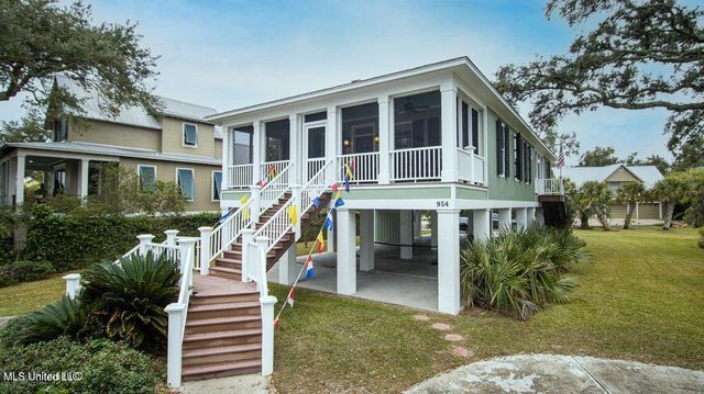 954 E Beach Boulevard, Gulfport, MS 39501