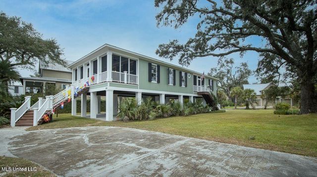 954 E Beach Boulevard, Gulfport, MS 39501