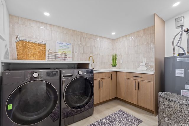 7340 Kauhako Street, Honolulu, HI 96825