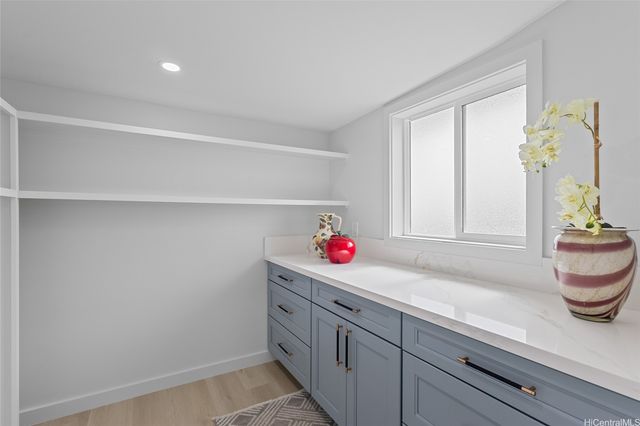 7340 Kauhako Street, Honolulu, HI 96825