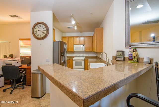 6535 E SUPERSTITION SPRINGS Boulevard 226, Mesa, AZ 85206