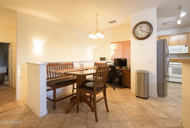 6535 E SUPERSTITION SPRINGS Boulevard 226, Mesa, AZ 85206