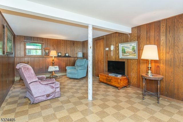 14 Charlotte Ter, Wayne Twp., NJ 07470