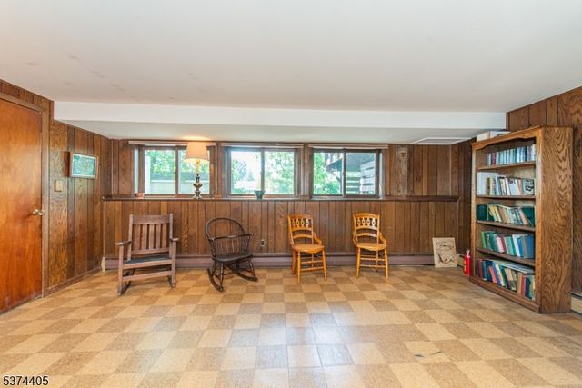 14 Charlotte Ter, Wayne Twp., NJ 07470