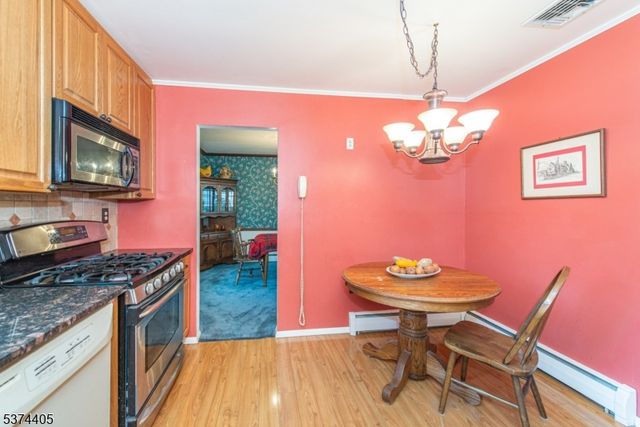 14 Charlotte Ter, Wayne Twp., NJ 07470