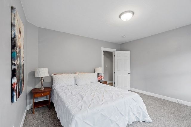 18 1st St, Westford, MA 01886