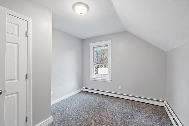 18 1st St, Westford, MA 01886