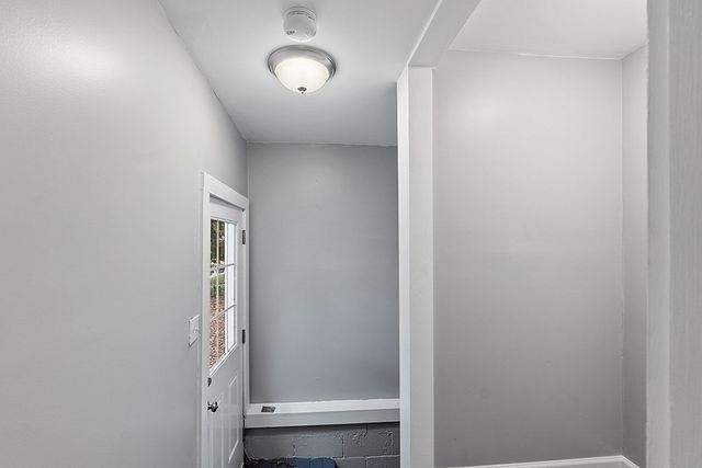 18 1st St, Westford, MA 01886