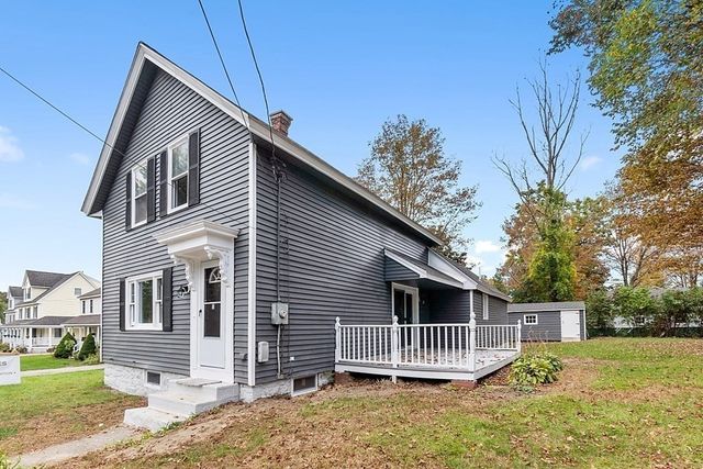 18 1st St, Westford, MA 01886