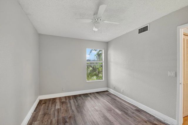 1541 Balfour Point Drive A, West Palm Beach, FL 33411