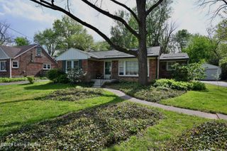 318 Primrose Dr, Louisville, KY 40207