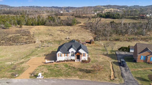 1836 Grace Dr, Columbia, TN 38401