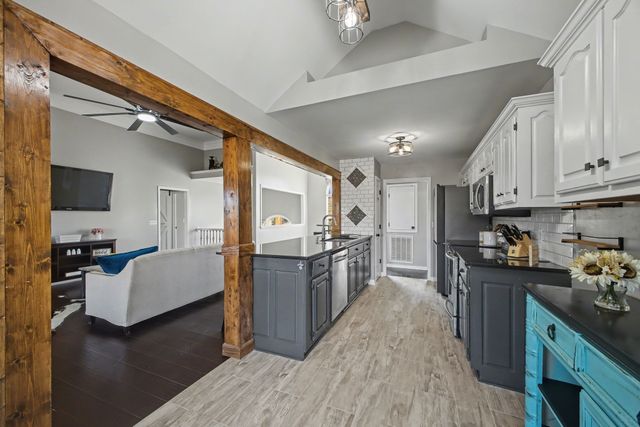 1836 Grace Dr, Columbia, TN 38401