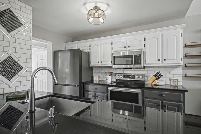 1836 Grace Dr, Columbia, TN 38401