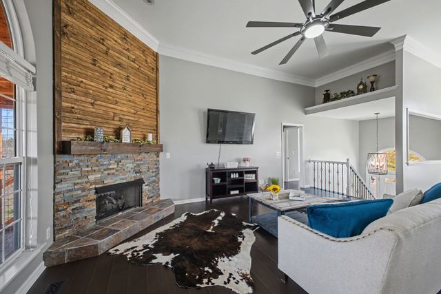 1836 Grace Dr, Columbia, TN 38401