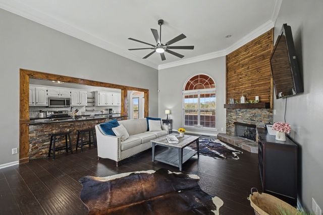 1836 Grace Dr, Columbia, TN 38401