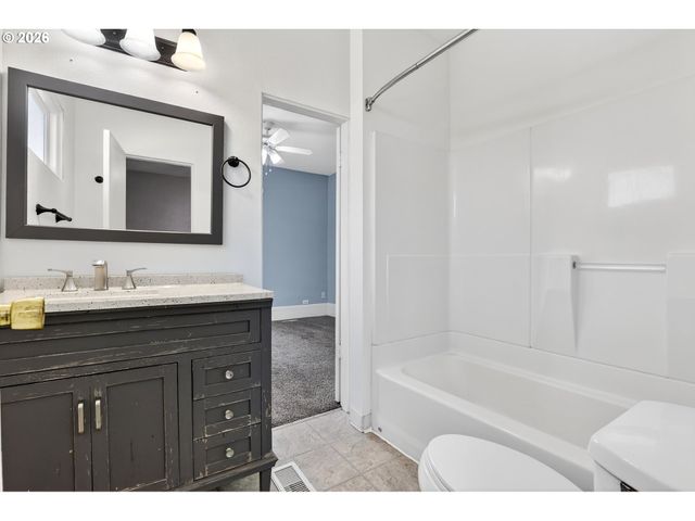 5411 Se 70TH Ave, Portland, OR 97206