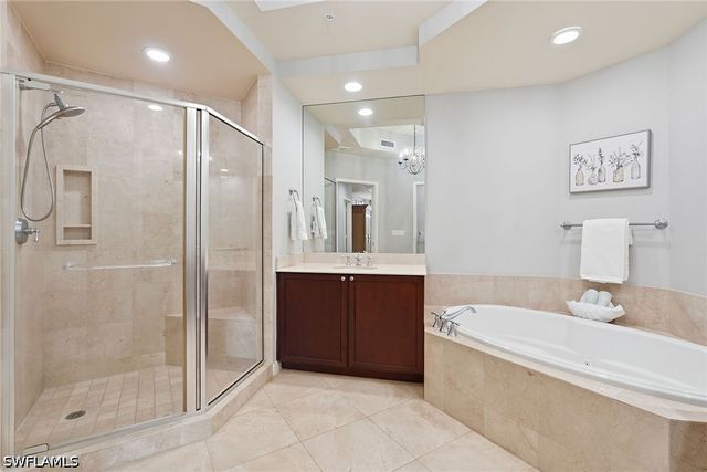 4801 Bonita Bay BLVD 204, Bonita Springs, FL 34134