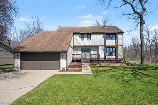 601 Treeside Drive, Stow, OH 44224
