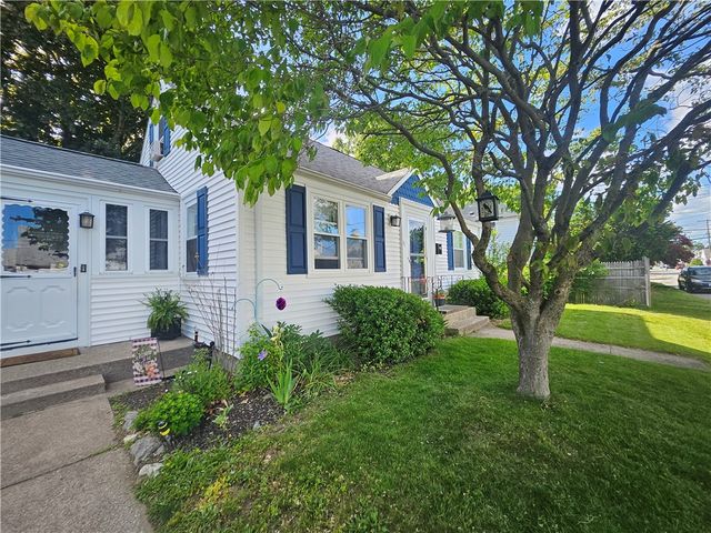 11 Jones Avenue, Pawtucket, RI 02861