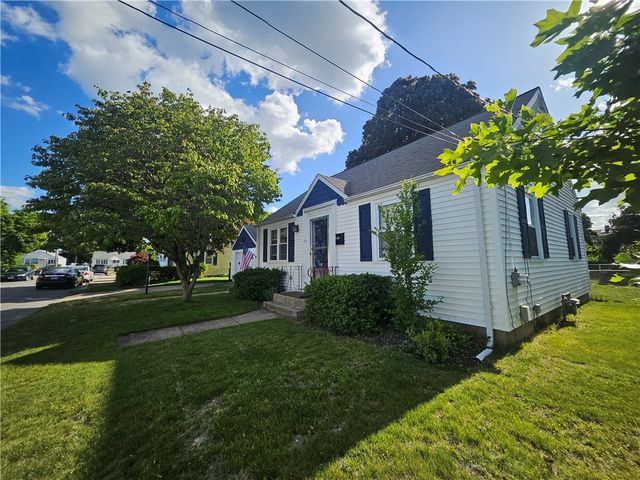 11 Jones Avenue, Pawtucket, RI 02861