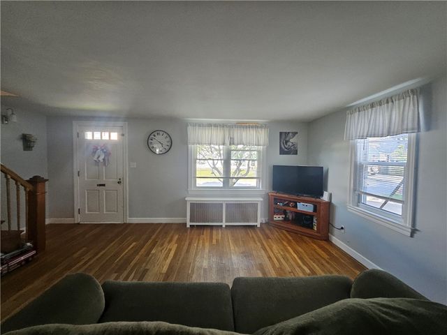 11 Jones Avenue, Pawtucket, RI 02861