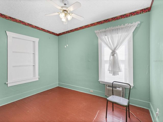 6639 49TH AVENUE N, St Petersburg, FL 33709