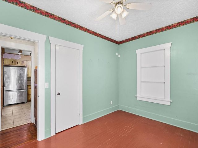 6639 49TH AVENUE N, St Petersburg, FL 33709