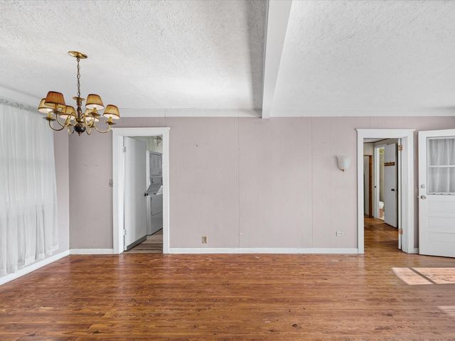 6639 49TH AVENUE N, St Petersburg, FL 33709