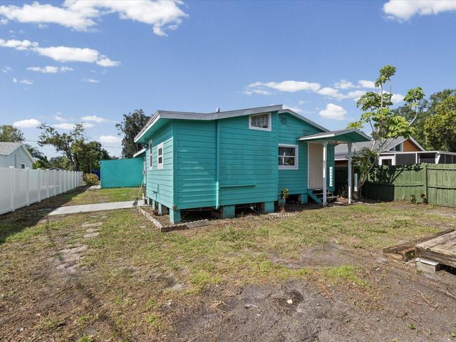 6639 49TH AVENUE N, St Petersburg, FL 33709