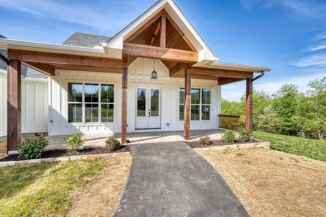 124 Meadow Brooke Lane, Young Harris, GA 30582