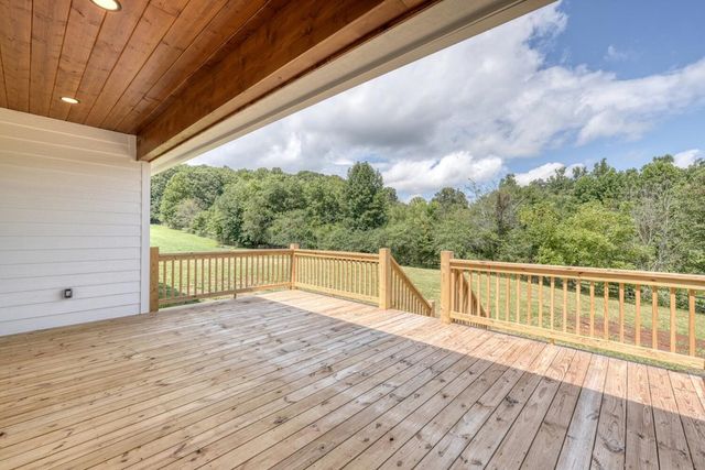 124 Meadow Brooke Lane, Young Harris, GA 30582