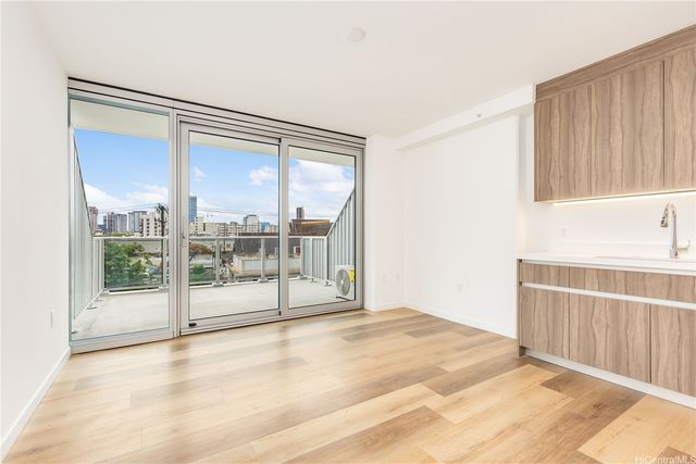 1515 Liona Street 308, Honolulu, HI 96814