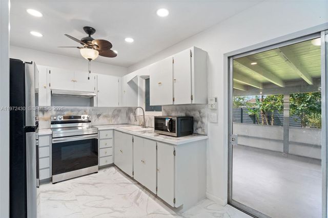 710 N 65th Ter, Hollywood, FL 33024